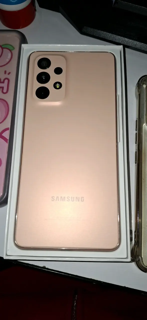 Samsung Galaxy A53 5G con fundas personalizadas - 2