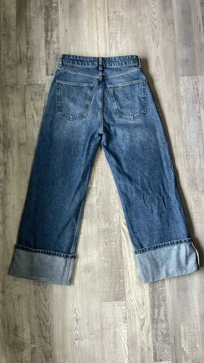 Jeans Zara  38 — corte recto, perfecto estado - miniatura 3