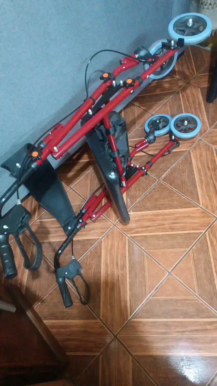 Andador plegable rojo para adultos - 2