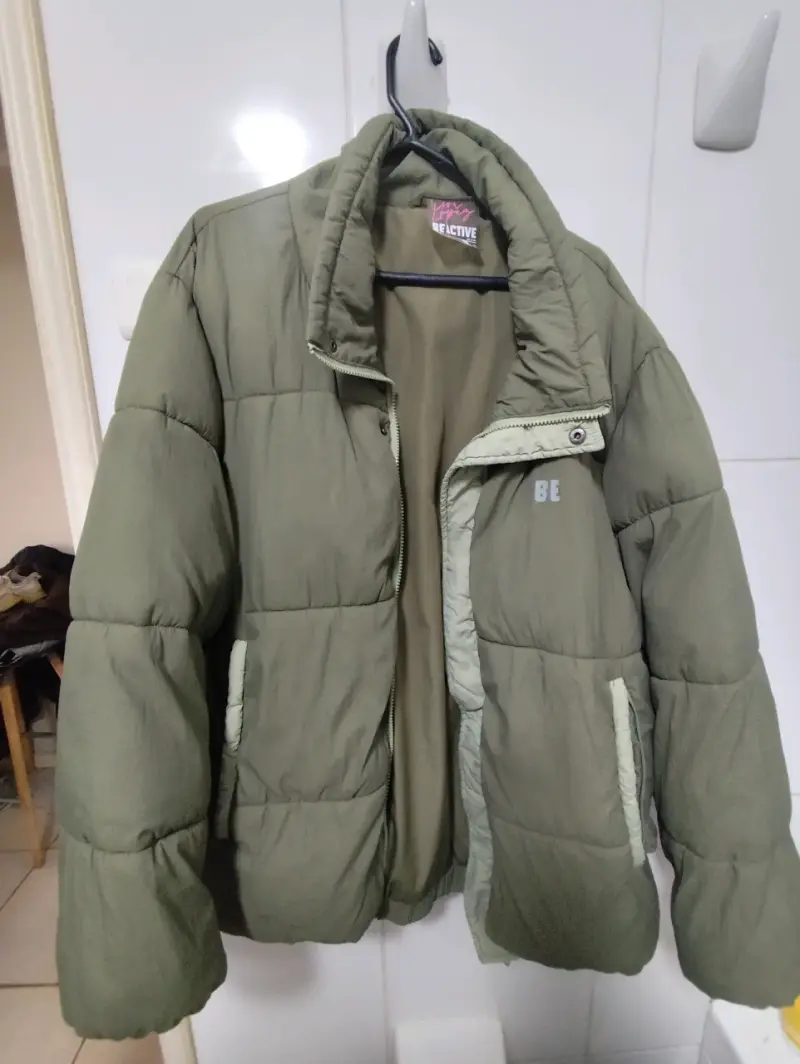 Chaqueta acolchada verde oliva BE Active - 2
