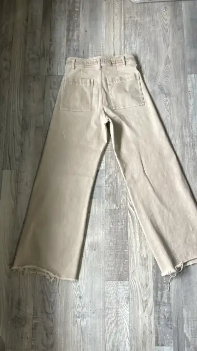 Pantalón Zara tiro alto talla 38 — beige - miniatura 2