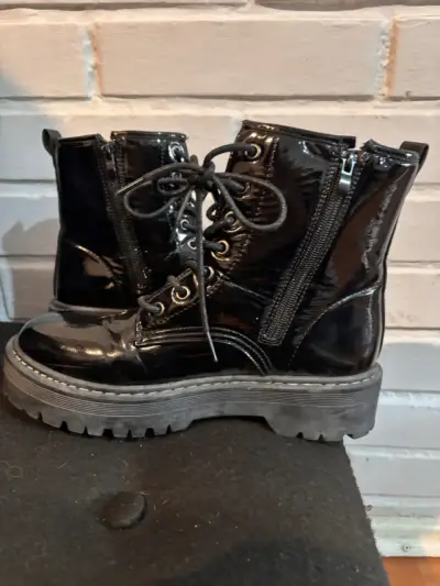Botines de charol negro con plataforma - miniatura 2