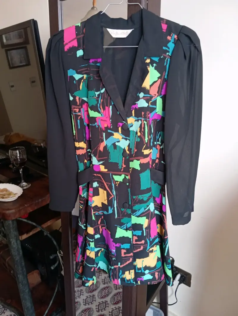 Vestido vintage con estampado colorido