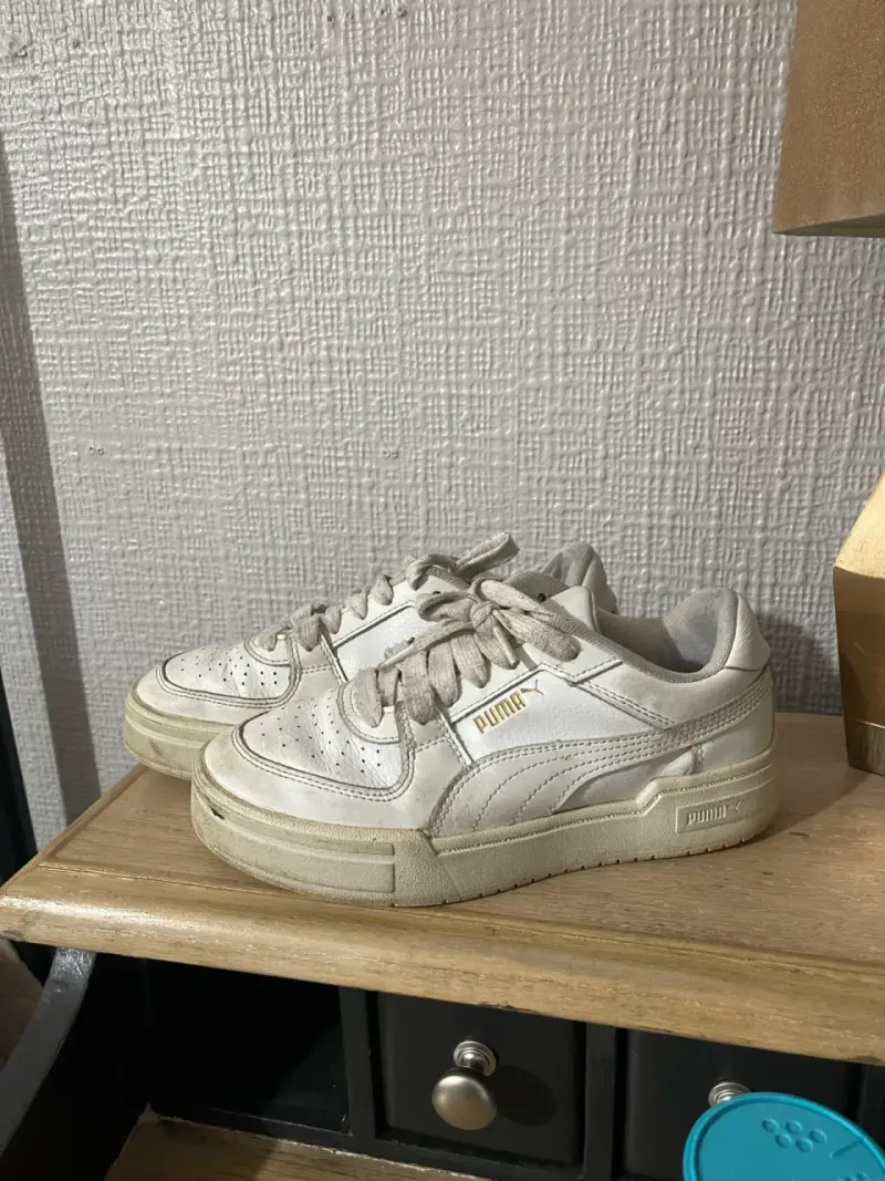 Zapatillas deportivas blancas Puma usadas - 3