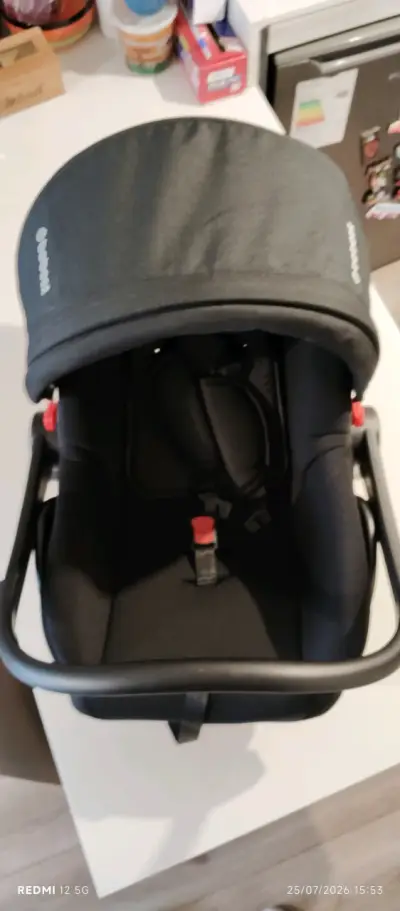 Coche de bebé Bebesit negro ajustable. - miniatura 4