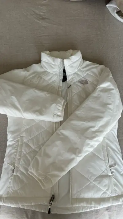 Chaqueta blanca The North Face para mujer - miniatura 4