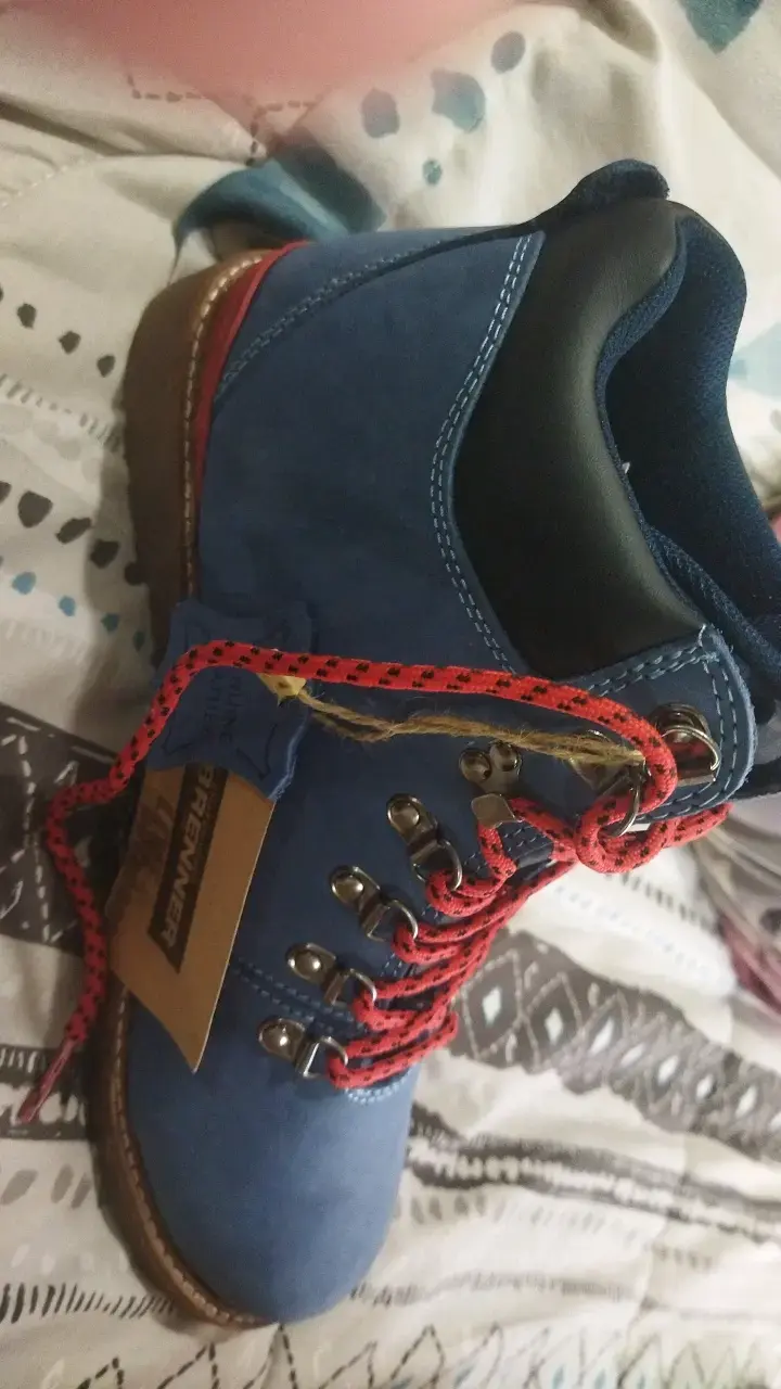 Botas de montaña azules con cordones rojos - 4