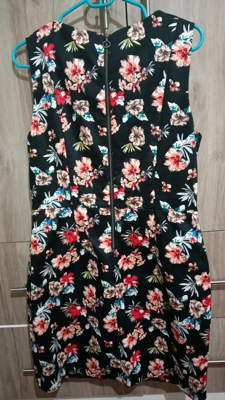 Vestido floral sin mangas con cierre trasero - 1