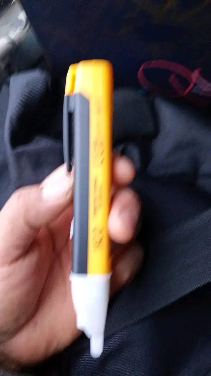 Detector de voltaje sin contacto amarillo - 3