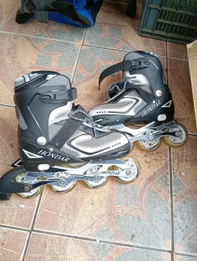 Patines en línea Hondar negros con ajuste seguro - miniatura 2