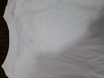 Polera Uniqlo UT x Kenshi Yonezu - miniatura 4