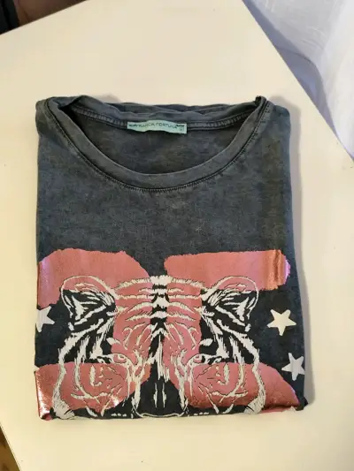 Polera gris con diseño de tigre Franca Fortuna - miniatura 1