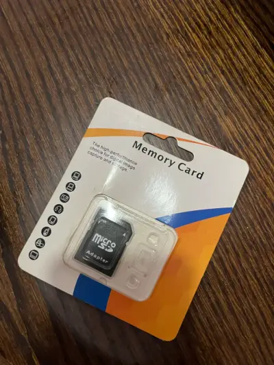 Tarjeta de Memoria MicroSD con Adaptador - miniatura 1