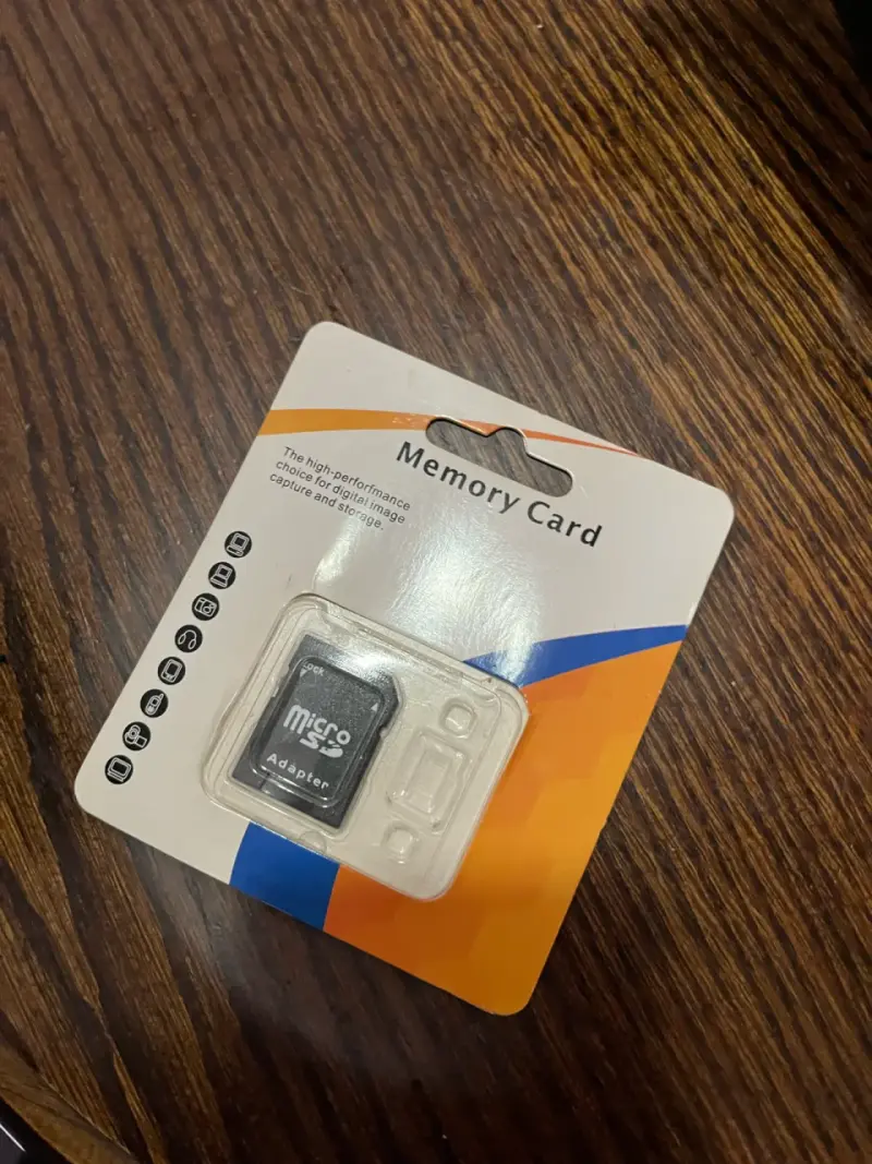 Tarjeta de Memoria MicroSD con Adaptador - 2