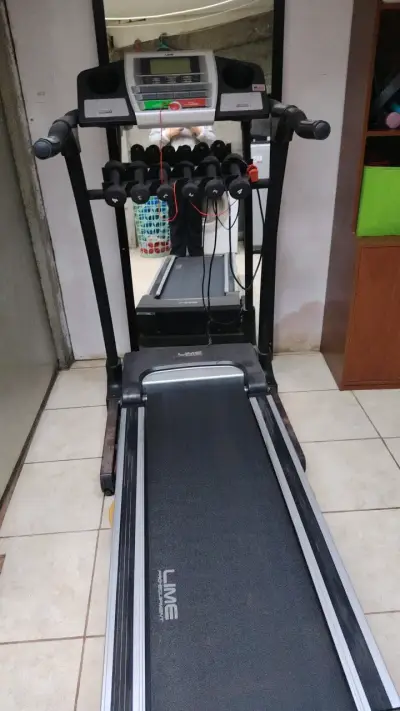 Caminadora eléctrica plegable LME en buen estado - miniatura 2