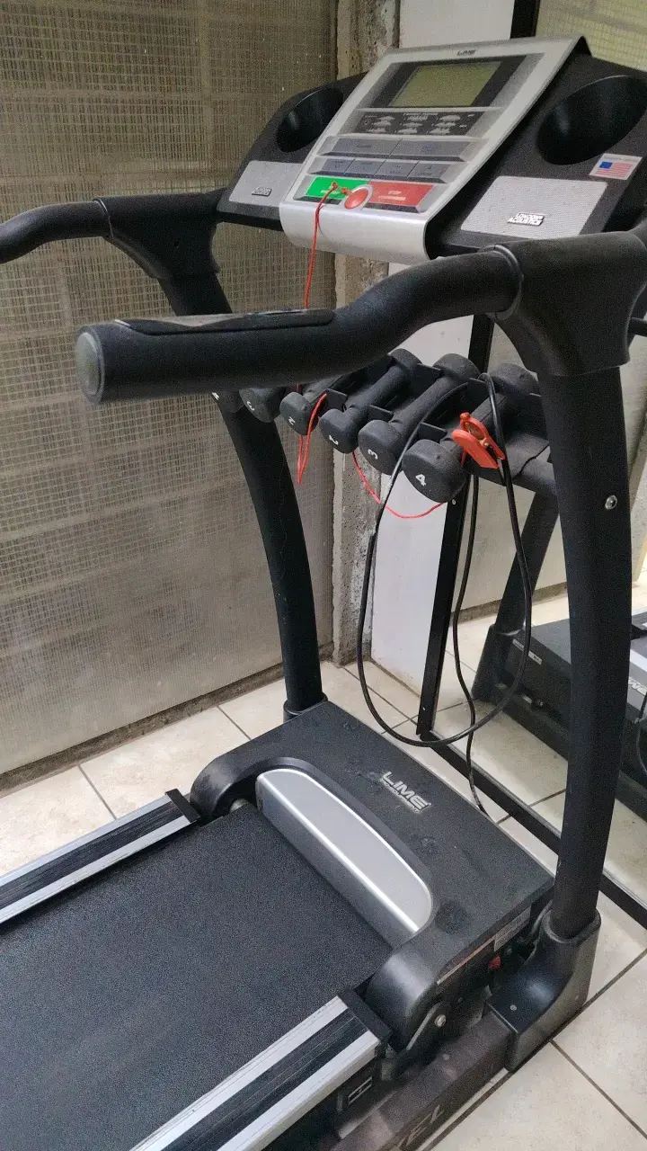 Caminadora eléctrica plegable LME en buen estado - 4