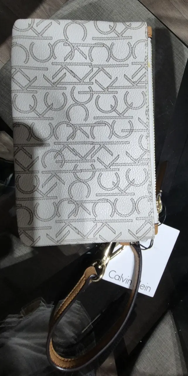Cartera Calvin Klein - 2