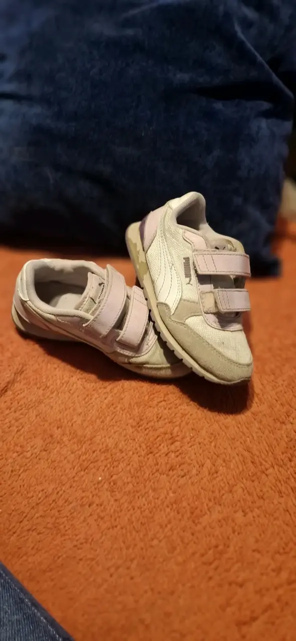Zapatillas de bebé color beige con cordones rosados - 4