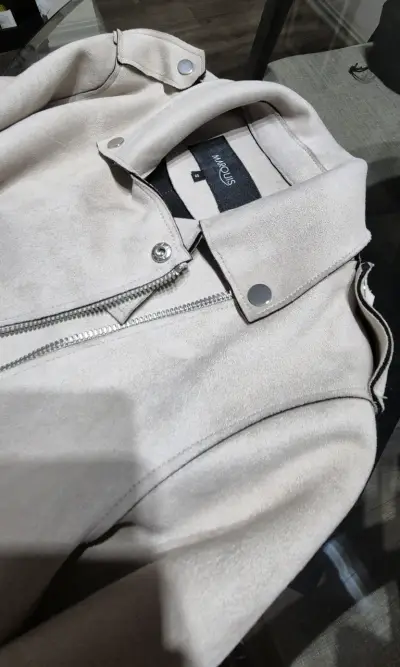Chaqueta beige para mujer - miniatura 2