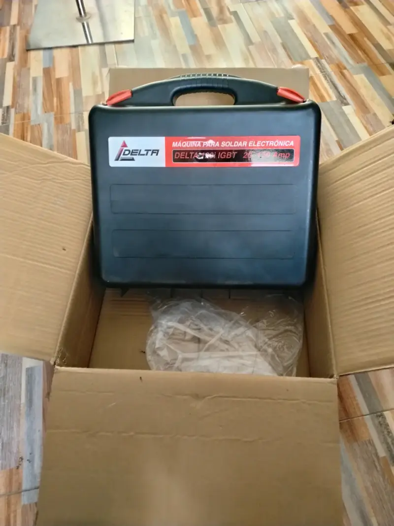 Soldadora Inversora Delta 120i IGBT Portátil - 3