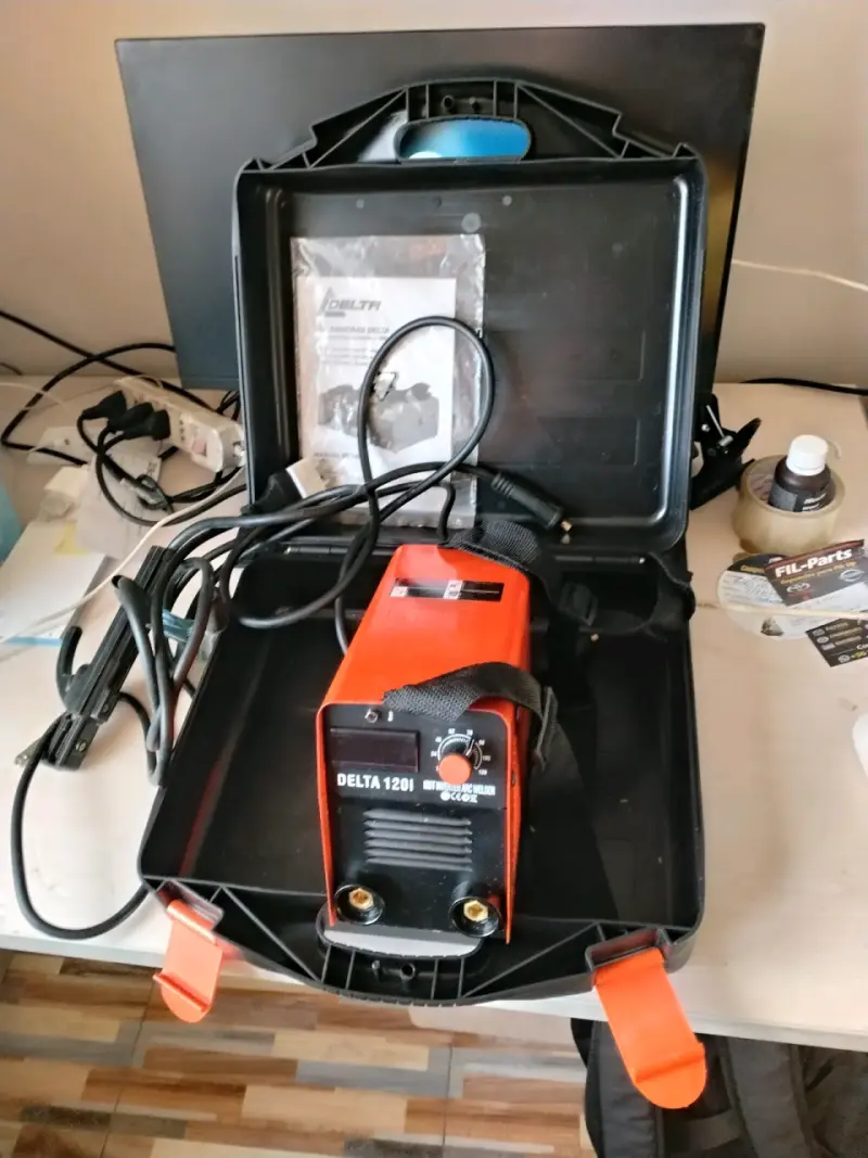Soldadora Inversora Delta 120i IGBT Portátil - 6