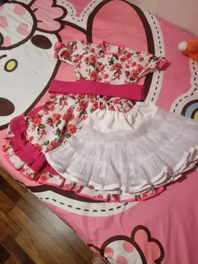 Vestido completo floral con capa y falso - miniatura 2