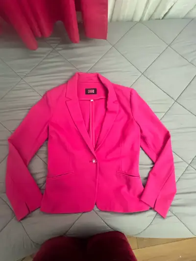 Blazer fucsia para mujer talla 38 - miniatura 2