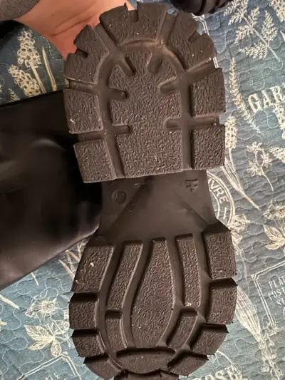 Botas negras de cuero con plataforma - miniatura 3