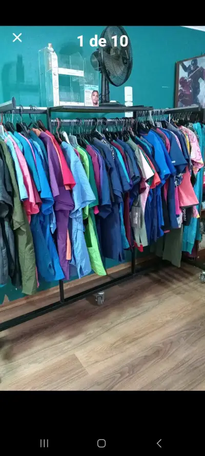 Blusas médicas estampadas para mujer - miniatura 1
