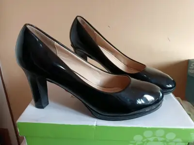 Zapatos de Tacón Negro para Mujer - miniatura 1