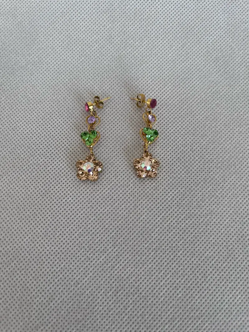 Pendientes colgantes con corazones y flores - 3
