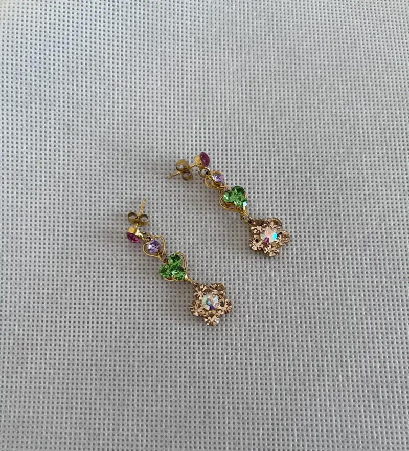 Pendientes colgantes con corazones y flores - 5