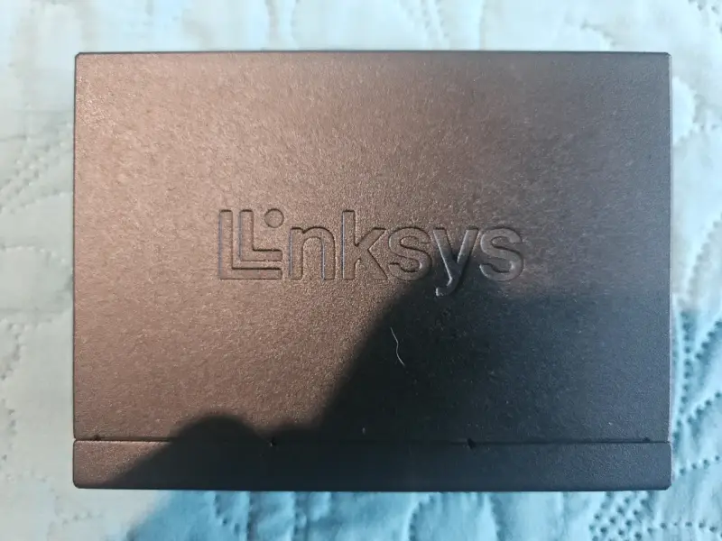 Switch Gigabit de 5 Puertos Linksys SE3005V2 - 4
