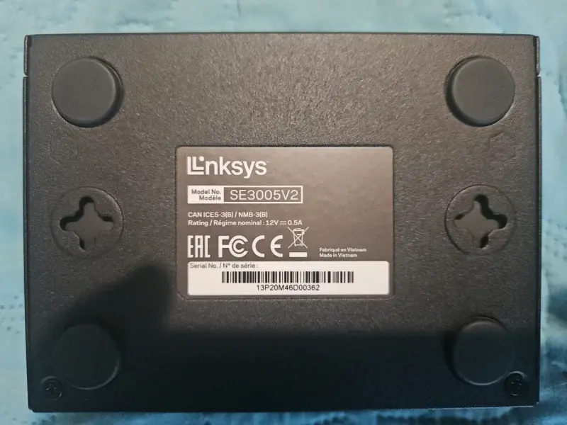 Switch Gigabit de 5 Puertos Linksys SE3005V2 - 5