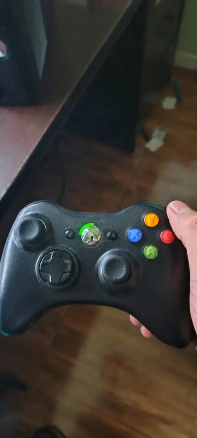 Xbox 360 slim con disco duro desbloqueado aurora - miniatura 1