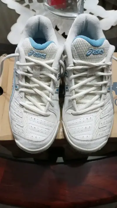 Zapatillas deportivas blancas Asics para mujer - miniatura 1