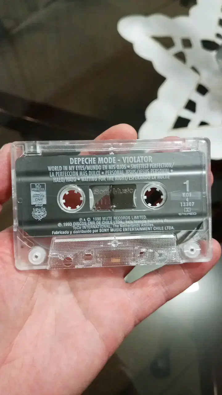 Cassette Depeche Mode Violator en buen estado - 4