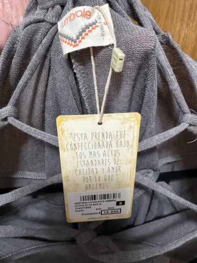 Vestido manga larga con diseño cruzado - miniatura 3