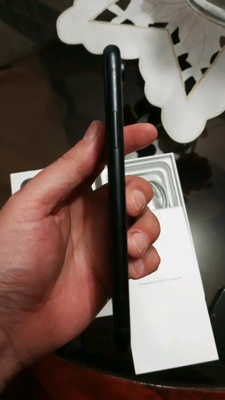 iPhone XR en buen estado con caja original - 3
