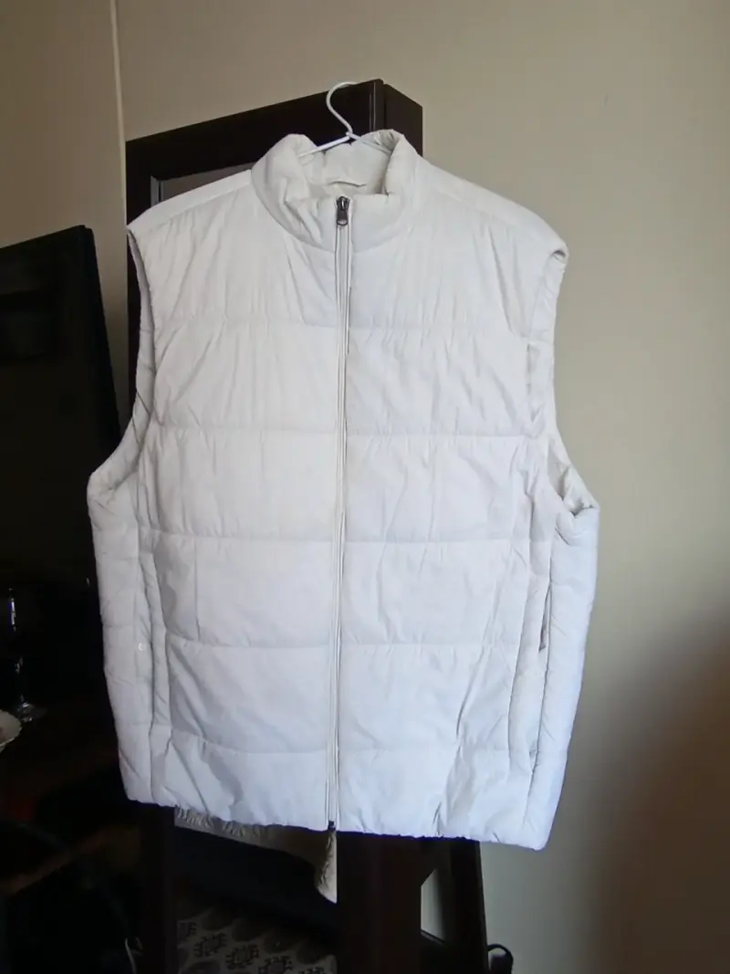 Chaleco acolchado sin mangas blanco