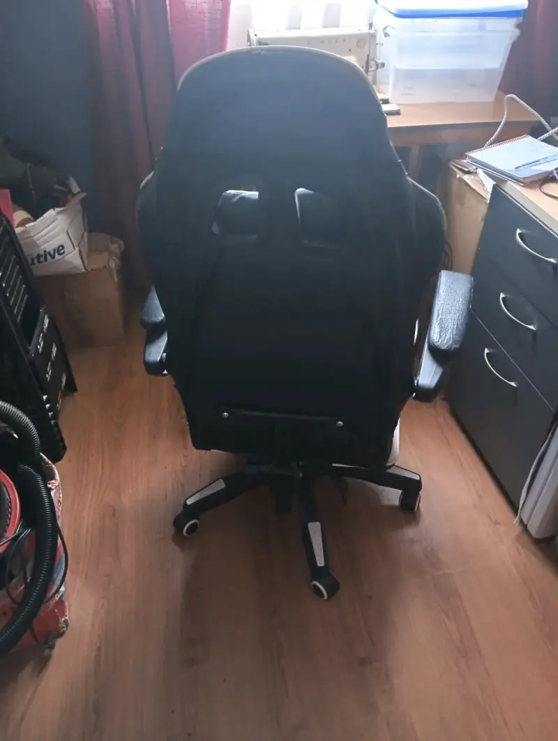 Silla gamer Chako ergonómica en buen estado - 2