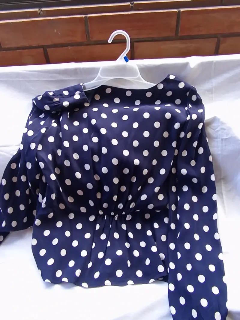 Blusa de lunares azul J.Crew talla 12 - 5