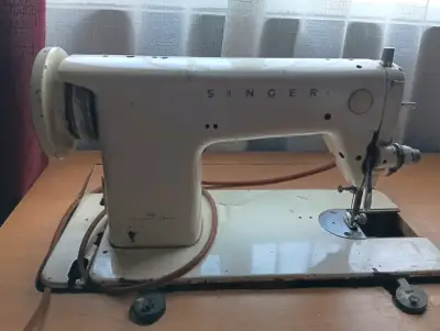 Máquina de Coser Singer Antigua - miniatura 2