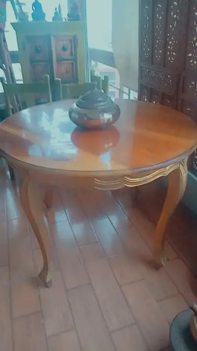 Mesa redonda de madera estilo vintage - miniatura 3