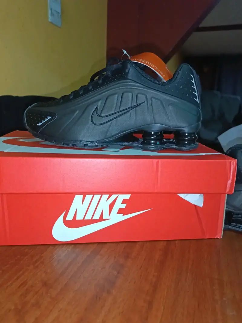 Nike shox r4 - 2