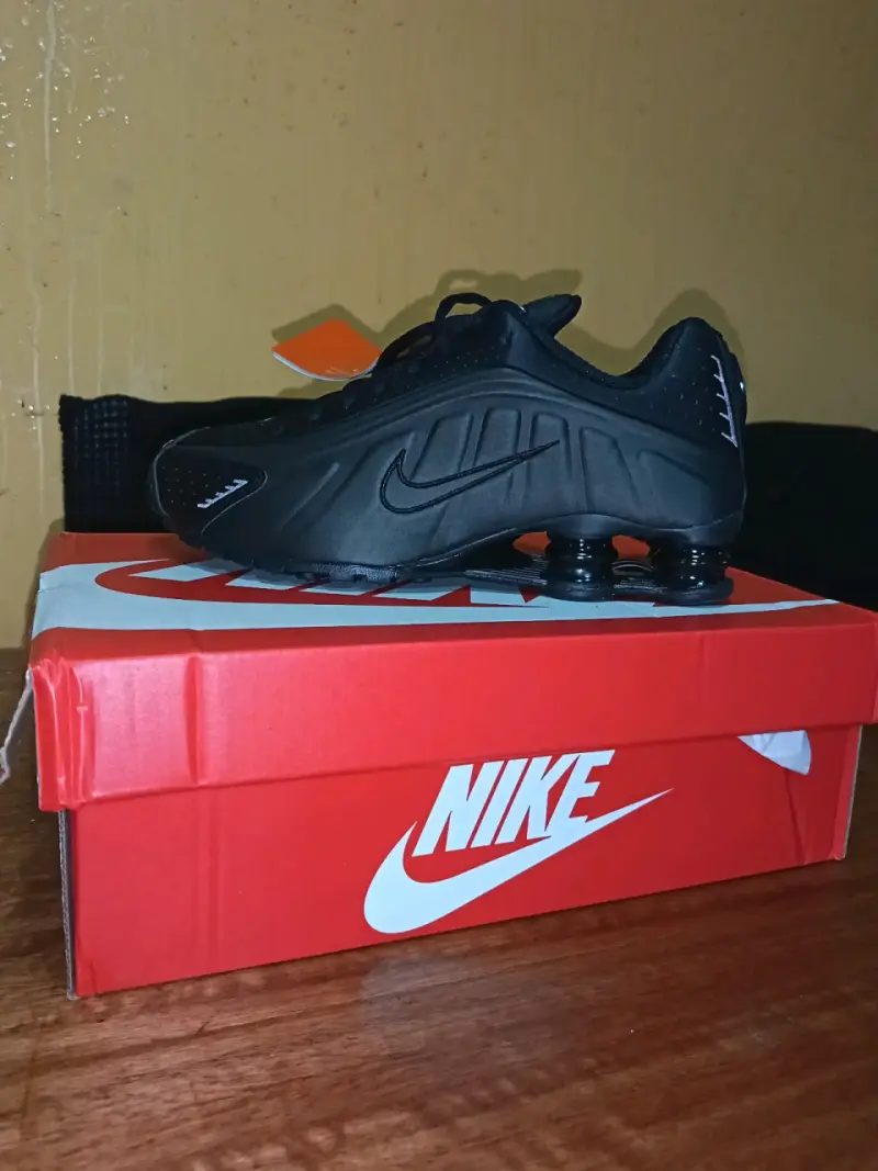 Nike shox r4 - 3