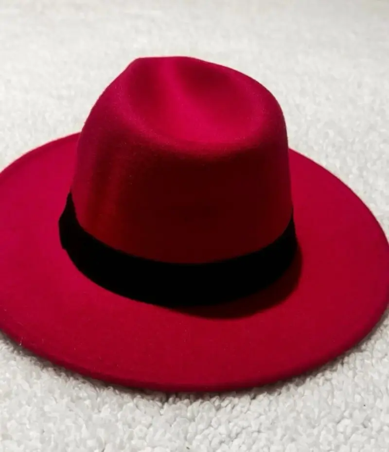 Sombrero rojo de ala ancha para hombre - 1