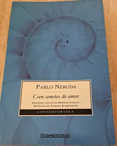 Libro 'Cien Sonetos de Amor' de Pablo Neruda - miniatura 1