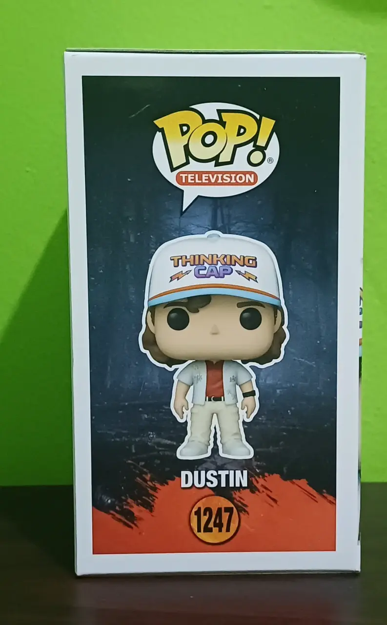 Funko Pop Dustin Stranger Things Edición Especial - 3