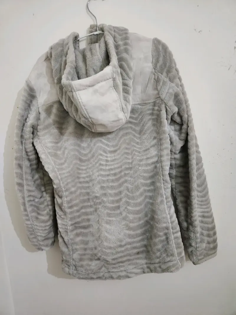 Chaqueta de Mujer Taka Honu Gris con Capucha - 3